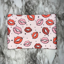 Load image into Gallery viewer, Kiss Lips